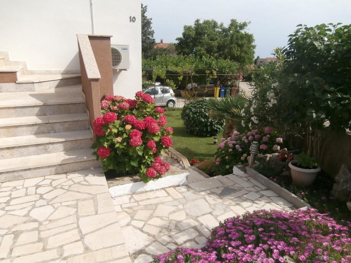 Apartments Mira Krk Krk Town Exterior foto